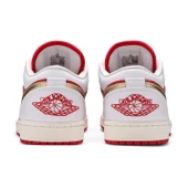 Air Jordan 1 Low SE Spades thumbnail 4