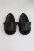 WG500 Köpekbalığı Siyah Unisex Tam Ortopedik Terlik Shark Slides thumbnail 2