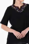 Kısa Kol Şile Bezi Gökkuşağı Nakış Detaylı Yazlık Bluz Siyah Syh M Siyah thumbnail 3