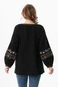 Uzun Kol Şile Bezi Gülruh V Yaka Nakışlı Bluz Siyah Syh 2XL-3XL Siyah thumbnail 2