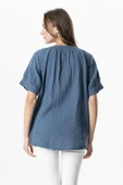 Kısa Kol V Yaka Venüs Düğmeli Müslin Yazlık Bluz İndigo indg 2XL-3XL İndigo thumbnail 2