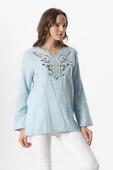 Uzun Kol Çiçek V Yaka Nakışlı Müslin Yazlık Bluz Buz Mavi Bmv 2XL-3XL Buz Mavi thumbnail 4