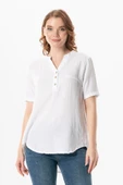 Kısa Kol Gülgün V Yaka Müslin Yazlık Bluz Beyaz Byz L/XL Beyaz thumbnail 1