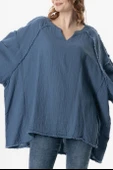 Yarım Kol Nadya V Yaka Müslin Yazlık Bluz İndigo indg thumbnail 3