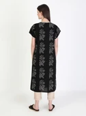 Kısa Kol Şile Bezi Baskılı Zambak Desen Midi Boy Yazlık Elbise Siyah Syh XL Siyah thumbnail 8