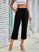 Kadın Beli Lastikli Düğme Ve Cep Detaylı Kapri Ithal Keten Pantolon thumbnail 1