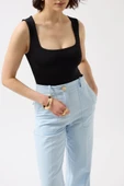 Kare Yaka Kalın Askılı Bodysuit thumbnail 4