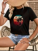 Kadın Kısa Kollu Palmiye Baskılı Viskon T-shirt thumbnail 1