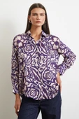 Çiçek Desenli Saten Gömlek Mor thumbnail 2