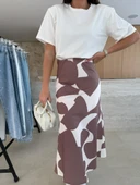 Kadın Kısa Kollu Bisiklet Yaka Viskon Bluz Ve Desenli Süprem Etek Ikili Takım thumbnail 3