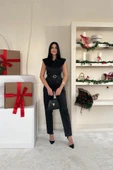 Siyah Vatkalı Kemerli Tulum thumbnail 1