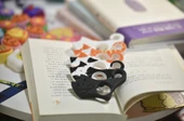Kedi Tasarımlı Kitap Tutucu (SİYAH) Yüzük  Sayfa Açık Tutucu  Okuma Yardımcısı  Parmak Sayfa Sabitleyici - 2