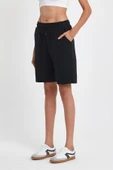 Kadın Rahat Kesim Beli Lastikli Mevsimlik Yumuşak Kumaş Cepli Siyah Uzun Bermuda Şort MTLCB91 thumbnail 3