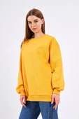 Sarı Kadın Pamuklu Oversize Basic Bisiklet Yaka Sweatshirt thumbnail 4