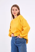 Sarı Kadın Pamuklu Oversize Basic Bisiklet Yaka Sweatshirt thumbnail 3