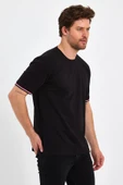 Erkek Siyah Basic Kolları Şeritli %100 Pamuk Bisiklet Yaka Regular Fit T-shirt thumbnail 4