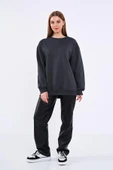 Antrasit Kadın Pamuklu Oversize Basic Bisiklet Yaka Sweatshirt thumbnail 3