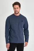 Erkek İndigo Çift Bisiklet Yaka Baskı Detaylı Standart Rahat Kesim Sweatshirt - 4