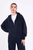 Lacivert Kanguru Cepli Kapüşonlu Fermuarlı Oversize Kadın Sweatshirt thumbnail 2