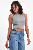 Kadın Gri Fitilli Görünümlü Askılı Kalın Esnek Örme Basic Crop Atlet thumbnail 5