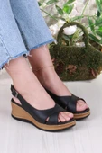Fort 06 Ceyn Anatomik Rahat Hafif Dolgu Topuk Kadın Sandalet thumbnail 1
