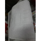 BEYAZ AYAK HAVLUSU -İHRACAT FAZLASI - EBADI: 49 X 94 cm - % 100 COTTON - TEK TARAFI HOTEL YAZILI - 1
