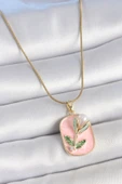 316L Çelik Gold Renk Zincir Pembe Mineli İncili Çiçek İşlemeli Portre Model Kadın Kolye thumbnail 1