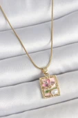 316L Çelik Gold Renk Pembe Mineli Çiçek İşlemeli İnci Detay Portre Model Kadın Kolye - 1