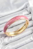 Pirinç Pembe Mineli Mermer Desen Model Gold Renk Kadın Kelepçe - 1