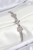 Pirinç Zirkon Taşlı Yonca Model Gümüş Renk Kadın Bileklik thumbnail 1