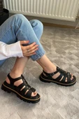 Kadın Desma Siyah Kafes Model Vardola Deyatlı  Kalın Taban Ortopedik  Sandalet  K-140 thumbnail 2