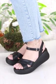 Fort 05-7008 Soft Rahat Toka Detaylı Dolgu Taban Çapraz Bant Kadın Sandalet thumbnail 2