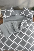 LaLiva Geometrik Kareli Çarşafı Lastikli Çift Kişilik Nevresim Takımı thumbnail 2