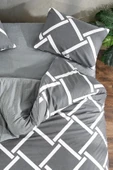 LaLiva Geometrik Kareli Çarşafı Lastikli Çift Kişilik Nevresim Takımı thumbnail 4