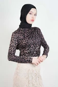 Bayan Kısa Leopar Desenli Sandy Bluz Siyah - 2