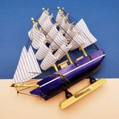 Büyük Boy Yelkenli Ahşap Gemi thumbnail 2