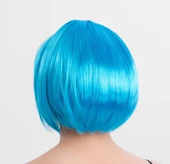 Turkuaz Açık Mavi Renk Düz Kesim Kısa Küt Parti Peruğu thumbnail 3