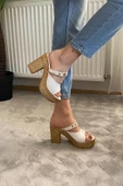 Kadın Rina Beyaz 10 cm Platfom Topuklu Mantar Taban Terlik & Sandalet K-840 - 1