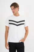 Erkek Beyaz Baskılı %100 Pamuklu Standart Kalıp T-sihrt - 4