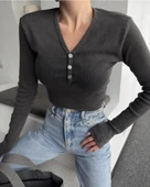 Düğme Detaylı Yıkamalı Crop thumbnail 7