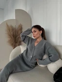 V Yaka 3 Düğmeli Hırka Takım Triko İkili Etekli - Gri - 7