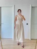 Krep Arkası Kanat Arka Ön Pens Detaylı Uzun Kadın Elbise - Bej thumbnail 2