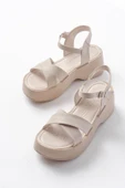 24414-1005 Bej Günlük Çapraz Dolgu Topuk Kadın Sandalet thumbnail 3