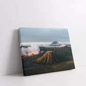 Volkanik Dağ Manzarası Kanvas Tablo thumbnail 2