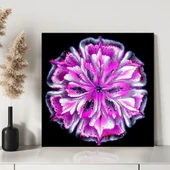 Mor Çiçeğin Büyüsü Kanvas Tablo thumbnail 3