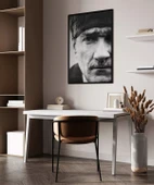 Çerçevesiz Poster Liderin Gözleri thumbnail 4