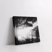 Fütüristik Tren Kare Kanvas Tablo thumbnail 2