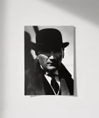 Çerçevesiz Poster Kararlılığın Gölgesi thumbnail 1