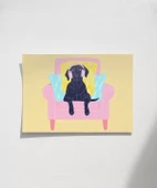 Çerçevesiz Poster Koltuğunda Keyif Yapan Dost thumbnail 1