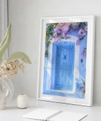 Çerçevesiz Poster Çiçeklerin Ardındaki Kapı thumbnail 4